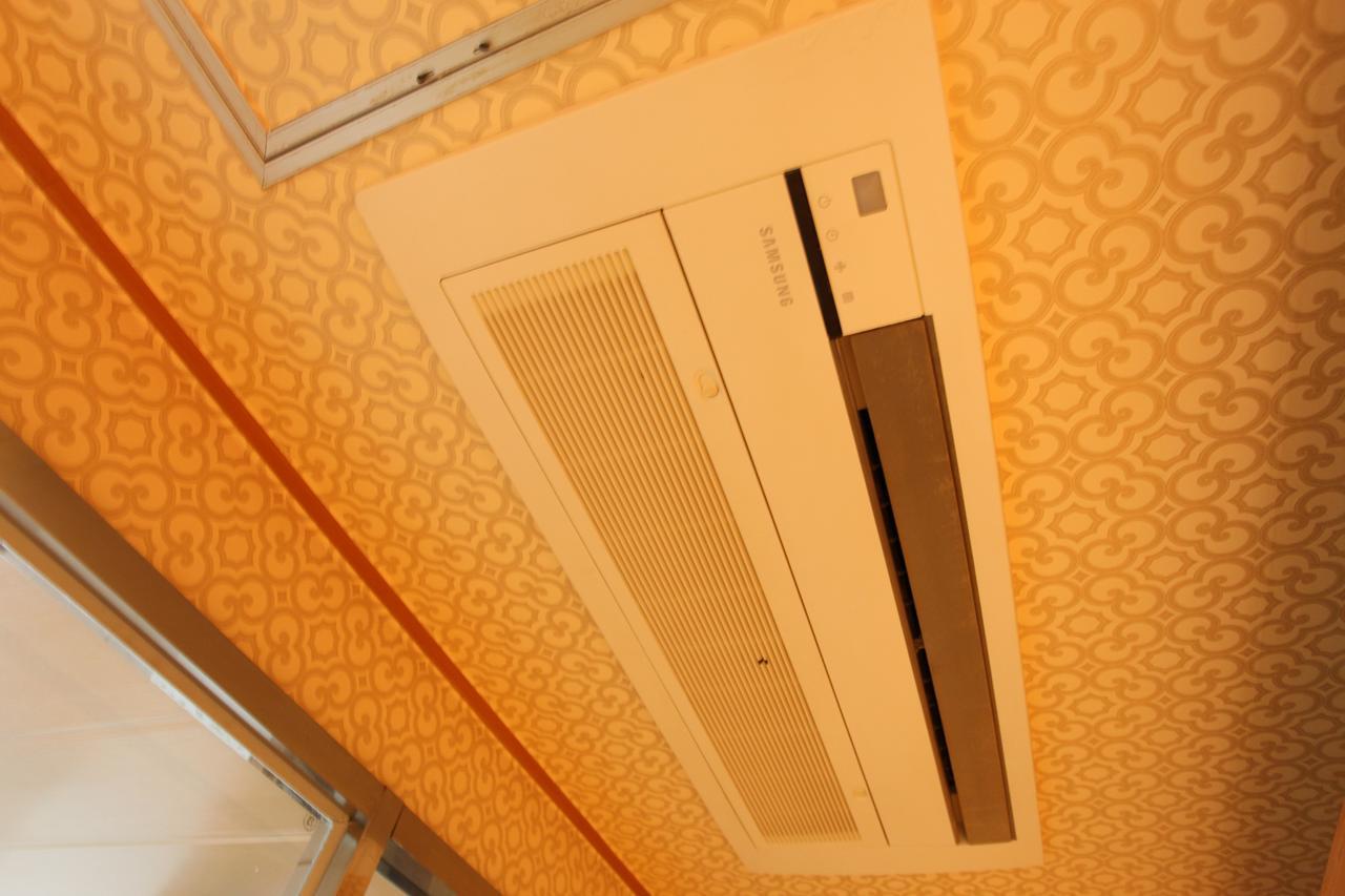 Prince Hotel Сеул Екстериор снимка